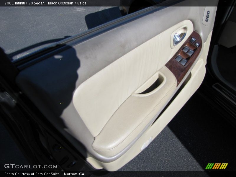 Black Obsidian / Beige 2001 Infiniti I 30 Sedan