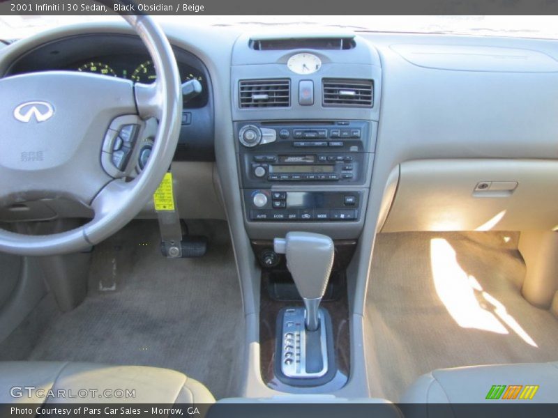 Black Obsidian / Beige 2001 Infiniti I 30 Sedan