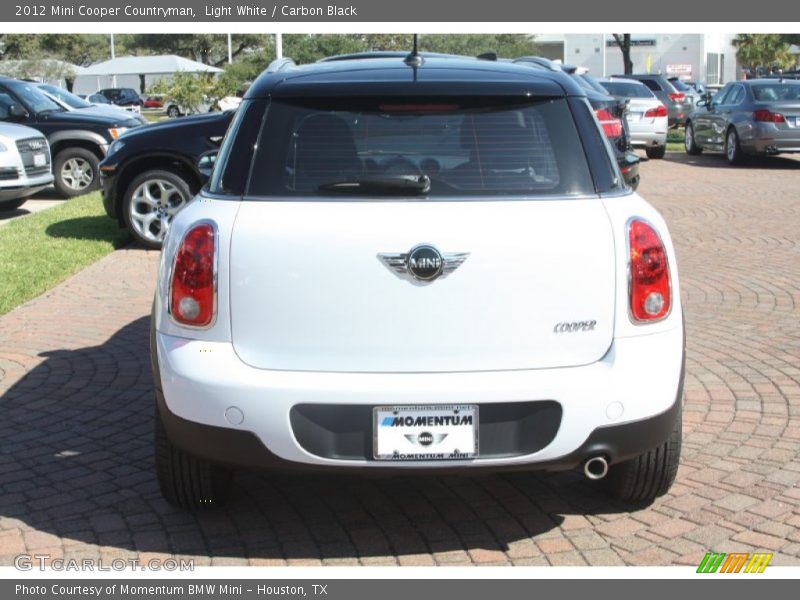 Light White / Carbon Black 2012 Mini Cooper Countryman