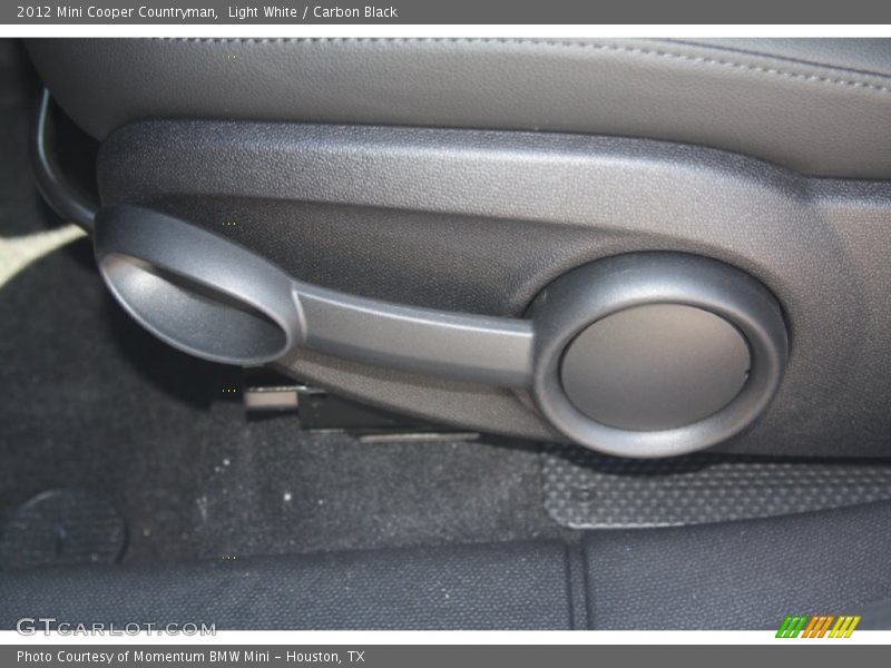 Light White / Carbon Black 2012 Mini Cooper Countryman