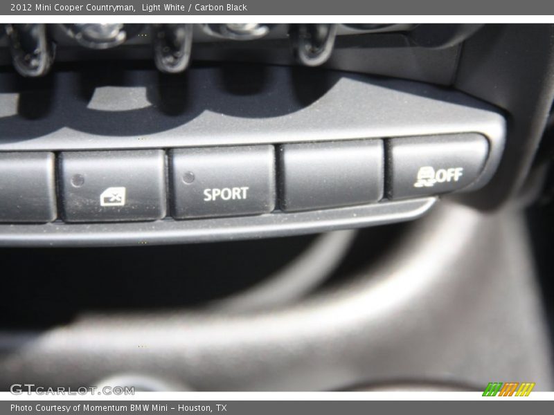 Light White / Carbon Black 2012 Mini Cooper Countryman
