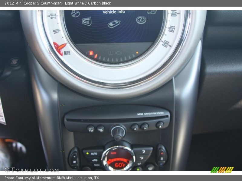 Light White / Carbon Black 2012 Mini Cooper S Countryman