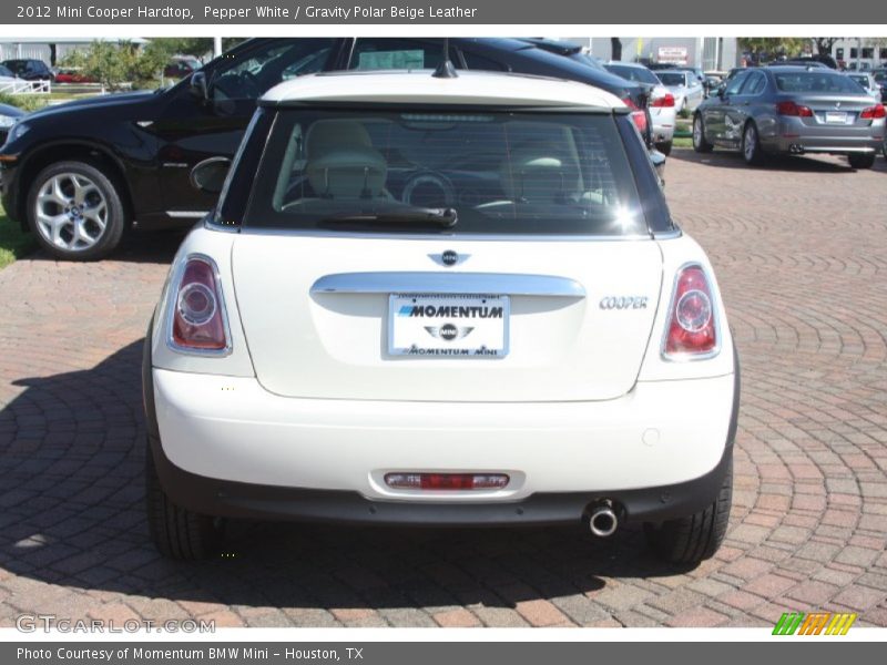Pepper White / Gravity Polar Beige Leather 2012 Mini Cooper Hardtop