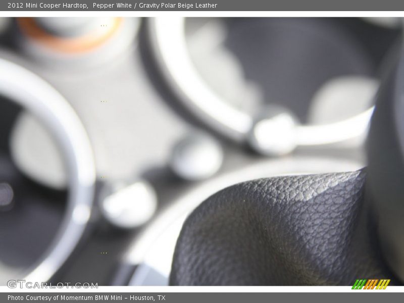 Pepper White / Gravity Polar Beige Leather 2012 Mini Cooper Hardtop