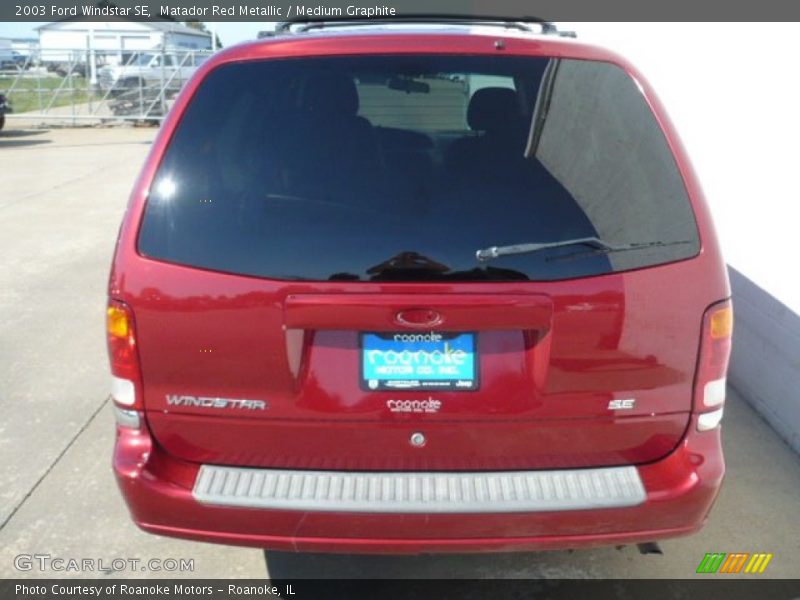 Matador Red Metallic / Medium Graphite 2003 Ford Windstar SE