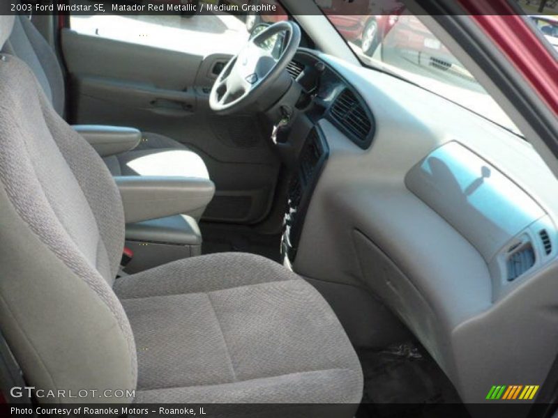 Matador Red Metallic / Medium Graphite 2003 Ford Windstar SE