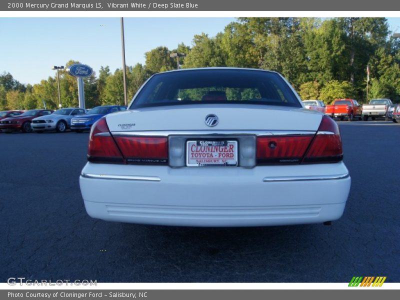 Vibrant White / Deep Slate Blue 2000 Mercury Grand Marquis LS