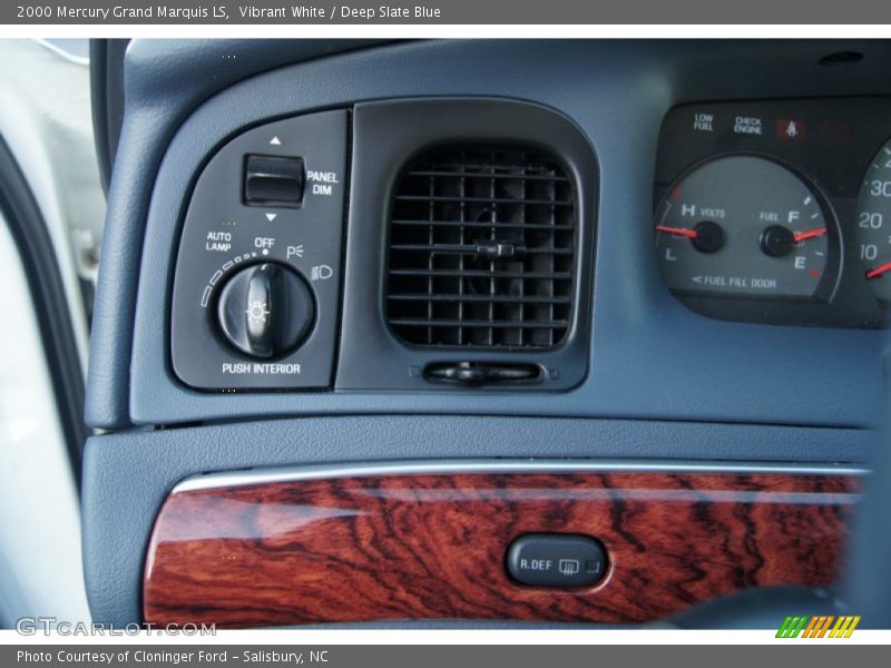 Vibrant White / Deep Slate Blue 2000 Mercury Grand Marquis LS