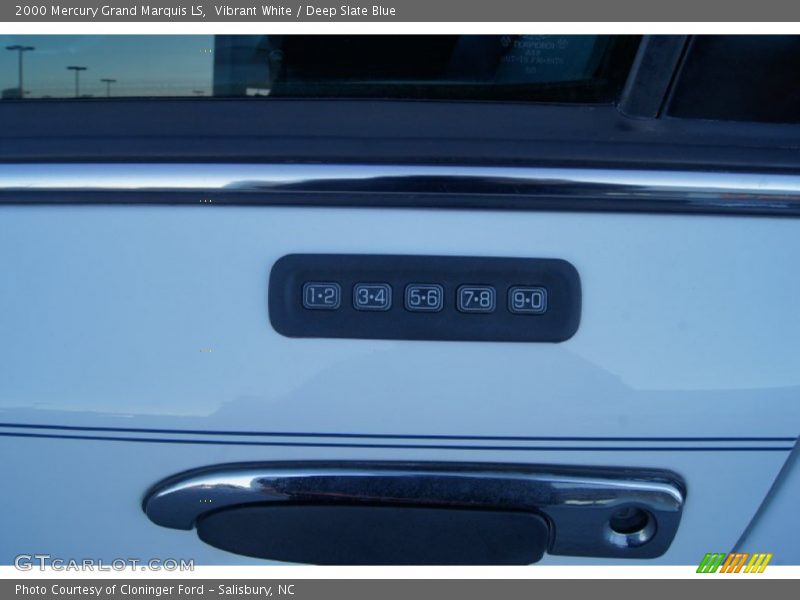 Vibrant White / Deep Slate Blue 2000 Mercury Grand Marquis LS