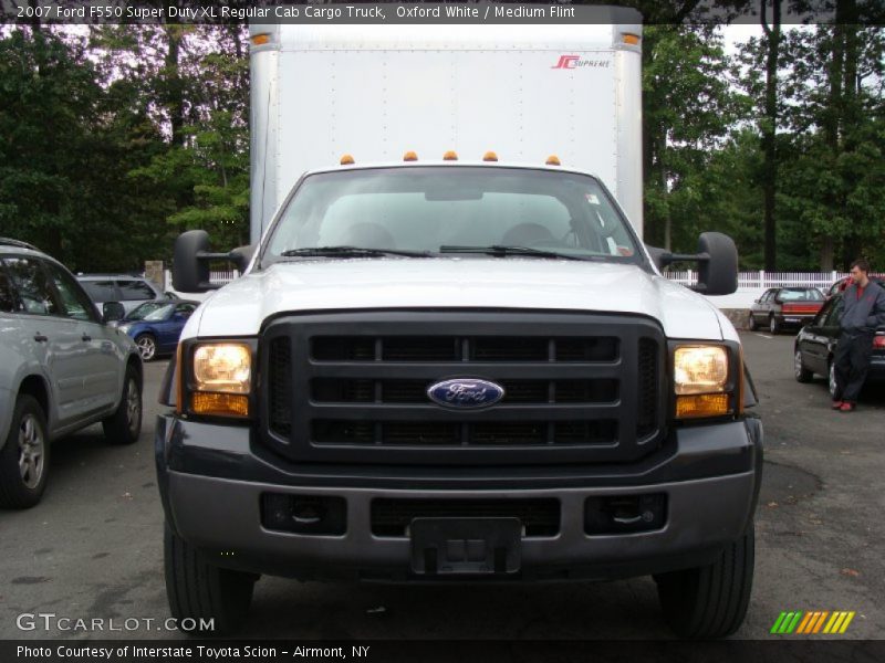 Oxford White / Medium Flint 2007 Ford F550 Super Duty XL Regular Cab Cargo Truck
