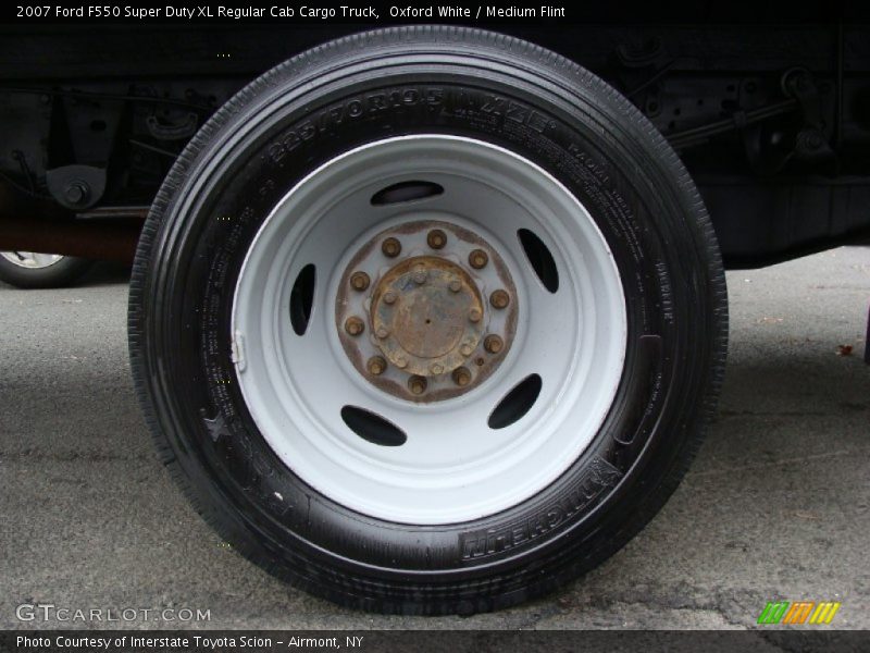 Oxford White / Medium Flint 2007 Ford F550 Super Duty XL Regular Cab Cargo Truck
