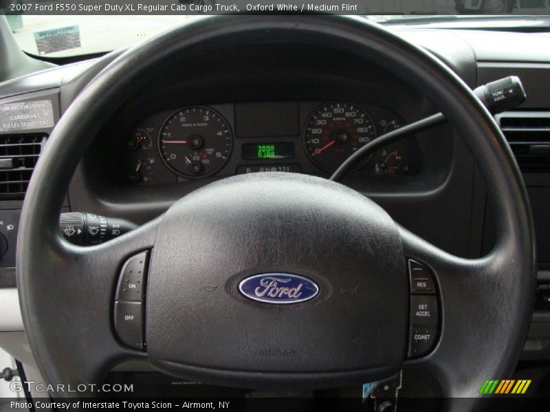 Oxford White / Medium Flint 2007 Ford F550 Super Duty XL Regular Cab Cargo Truck