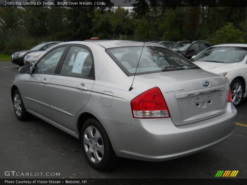 Bright Silver Metallic / Gray 2009 Kia Spectra EX Sedan