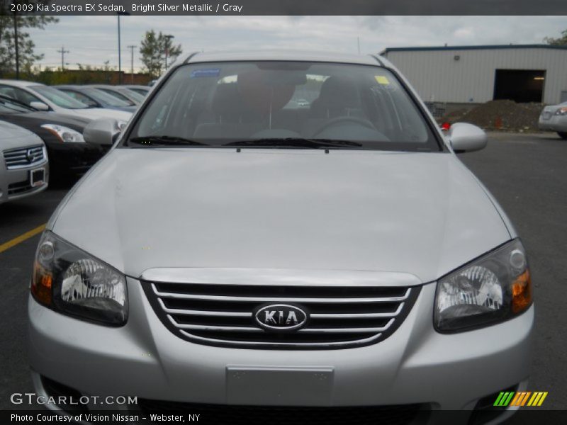 Bright Silver Metallic / Gray 2009 Kia Spectra EX Sedan