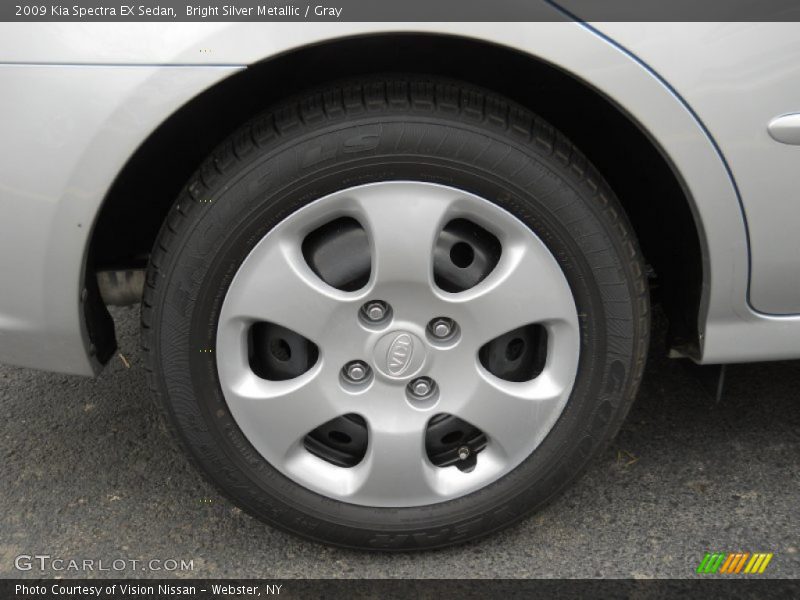 Bright Silver Metallic / Gray 2009 Kia Spectra EX Sedan