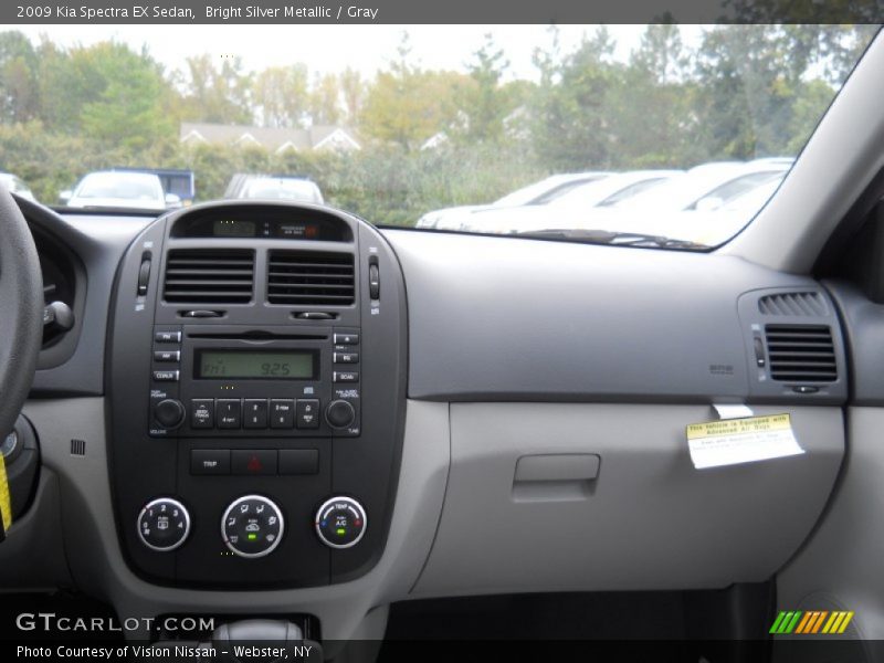 Bright Silver Metallic / Gray 2009 Kia Spectra EX Sedan