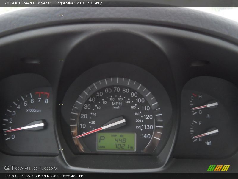 Bright Silver Metallic / Gray 2009 Kia Spectra EX Sedan