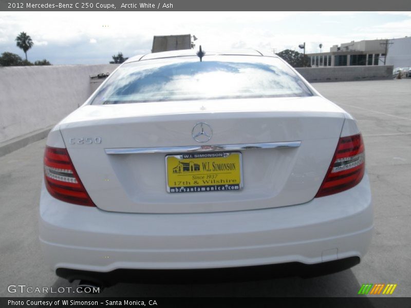 Arctic White / Ash 2012 Mercedes-Benz C 250 Coupe