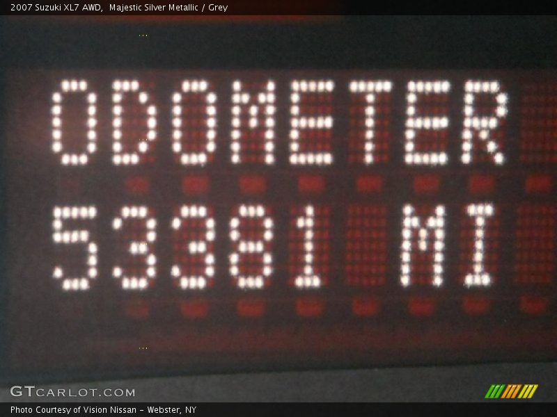 Majestic Silver Metallic / Grey 2007 Suzuki XL7 AWD