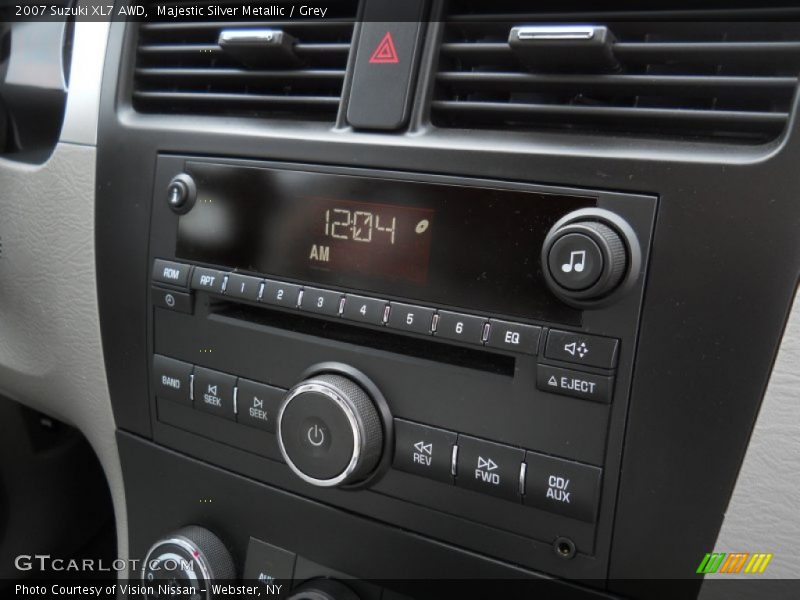 Majestic Silver Metallic / Grey 2007 Suzuki XL7 AWD