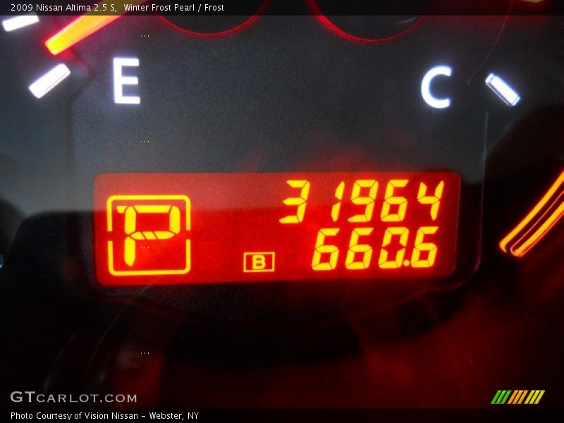 Winter Frost Pearl / Frost 2009 Nissan Altima 2.5 S