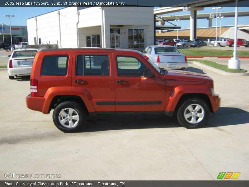 Sunburst Orange Pearl / Dark Slate Gray 2009 Jeep Liberty Sport