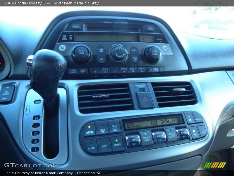 Silver Pearl Metallic / Gray 2009 Honda Odyssey EX-L