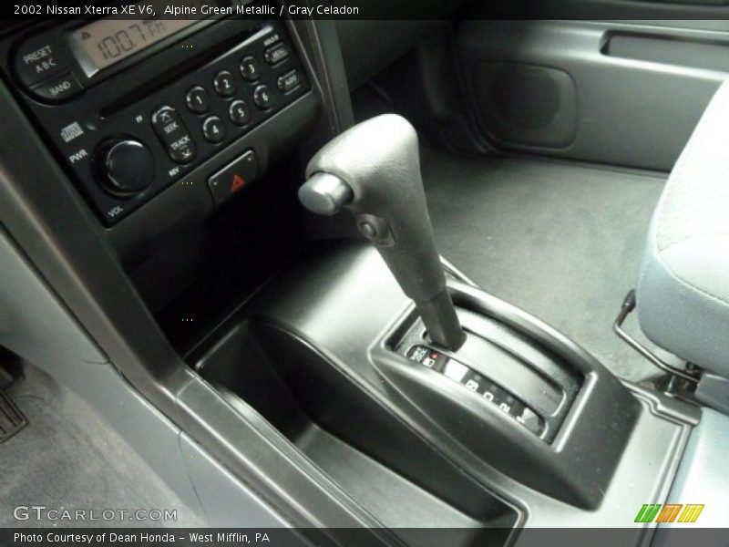 Alpine Green Metallic / Gray Celadon 2002 Nissan Xterra XE V6