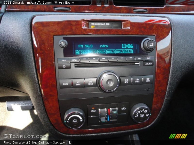 Summit White / Ebony 2011 Chevrolet Impala LT