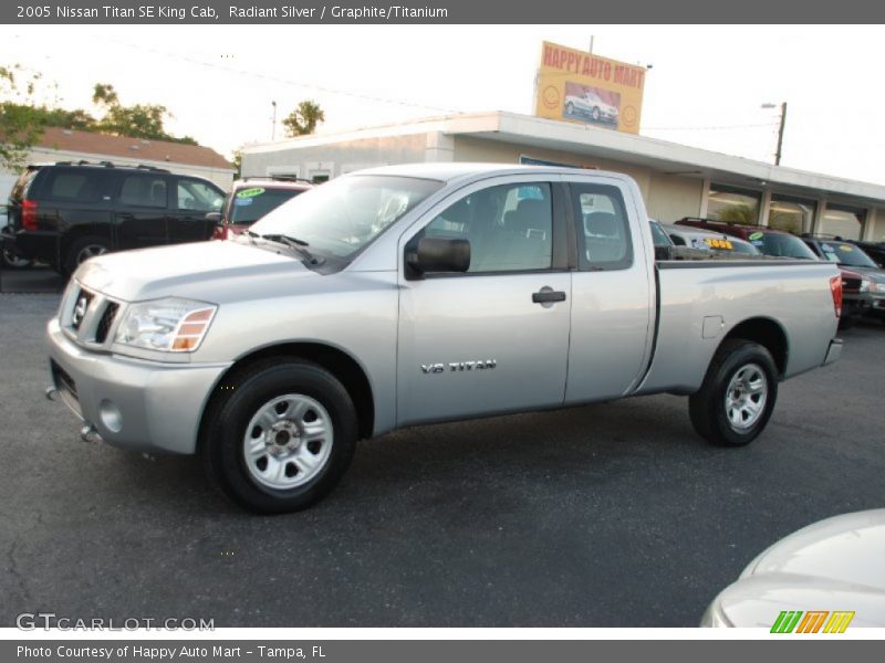 Radiant Silver / Graphite/Titanium 2005 Nissan Titan SE King Cab