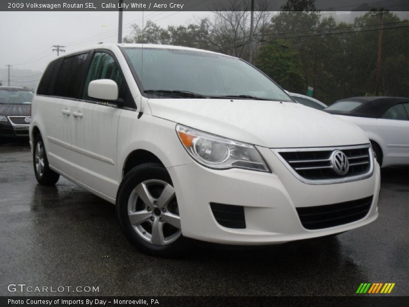 Calla Lilly White / Aero Grey 2009 Volkswagen Routan SEL