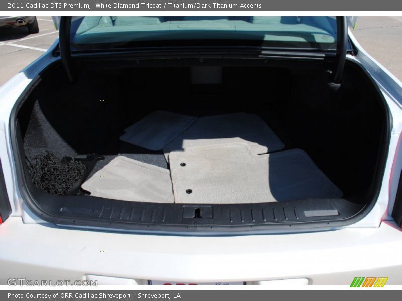 White Diamond Tricoat / Titanium/Dark Titanium Accents 2011 Cadillac DTS Premium
