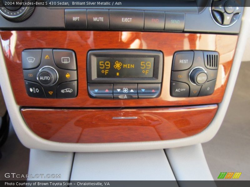 Controls of 2004 S 430 Sedan