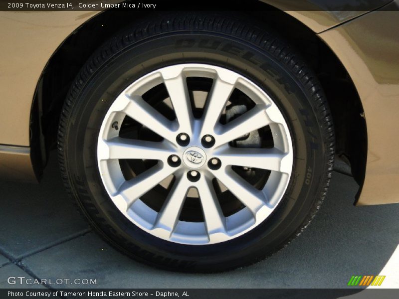 Golden Umber Mica / Ivory 2009 Toyota Venza I4