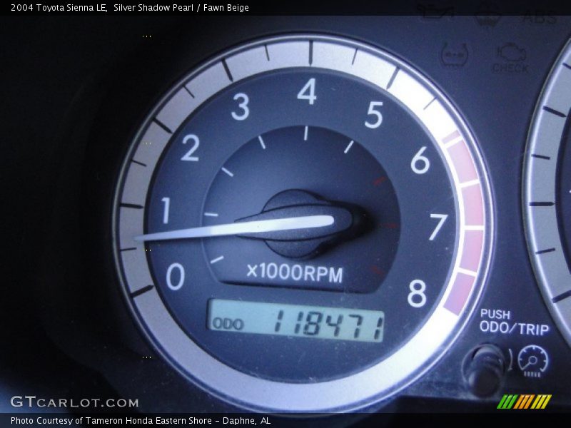 Silver Shadow Pearl / Fawn Beige 2004 Toyota Sienna LE