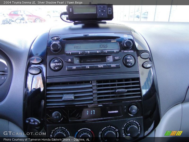 Silver Shadow Pearl / Fawn Beige 2004 Toyota Sienna LE