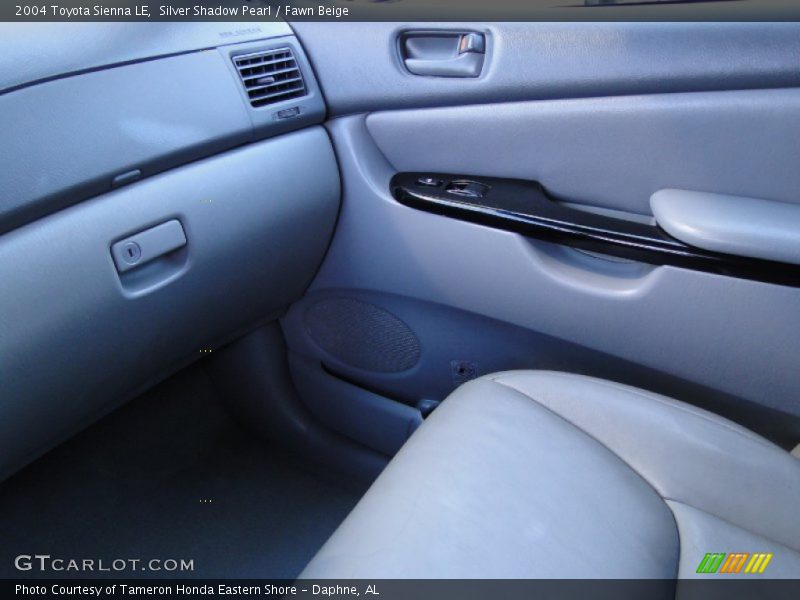 Silver Shadow Pearl / Fawn Beige 2004 Toyota Sienna LE