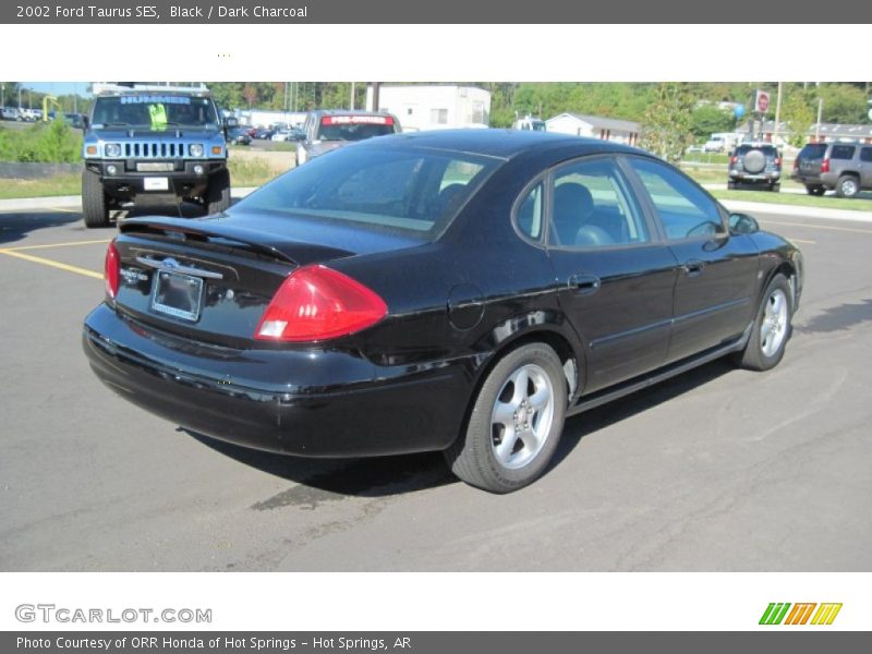 Black / Dark Charcoal 2002 Ford Taurus SES