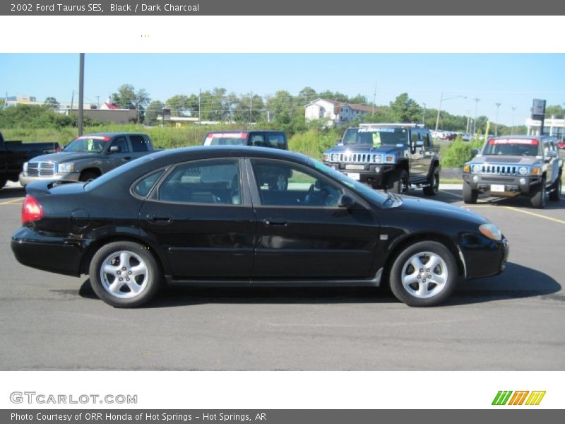 Black / Dark Charcoal 2002 Ford Taurus SES