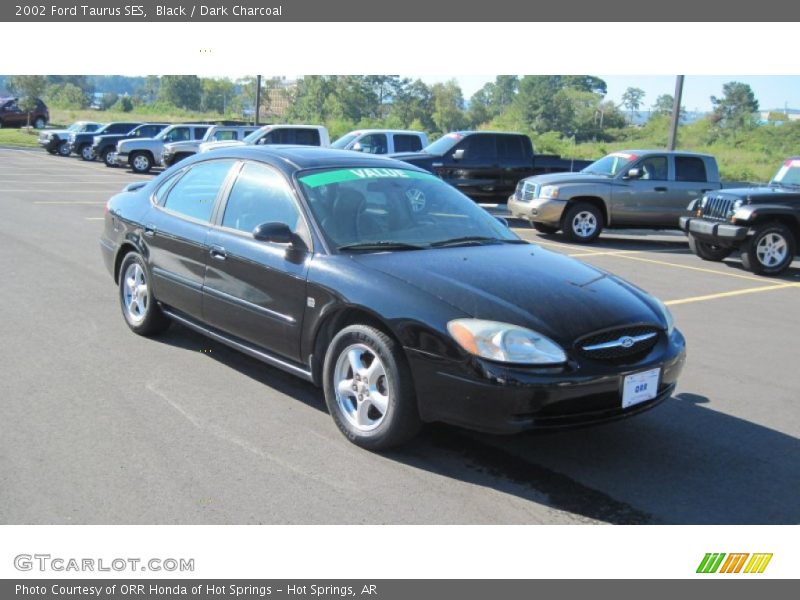 Black / Dark Charcoal 2002 Ford Taurus SES