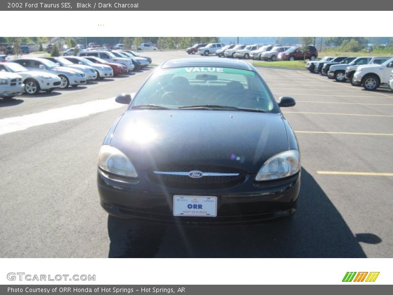 Black / Dark Charcoal 2002 Ford Taurus SES