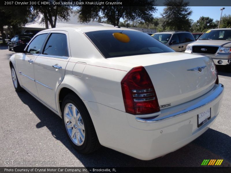Cool Vanilla / Dark Khaki/Light Graystone 2007 Chrysler 300 C HEMI