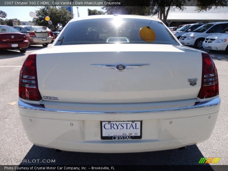 Cool Vanilla / Dark Khaki/Light Graystone 2007 Chrysler 300 C HEMI