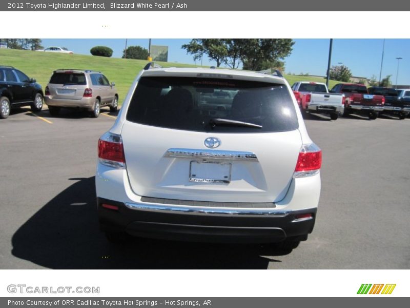 Blizzard White Pearl / Ash 2012 Toyota Highlander Limited