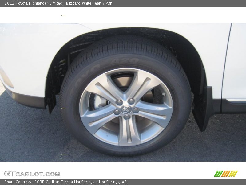 Blizzard White Pearl / Ash 2012 Toyota Highlander Limited