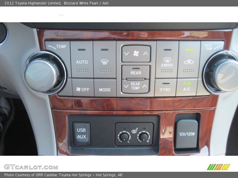 Blizzard White Pearl / Ash 2012 Toyota Highlander Limited