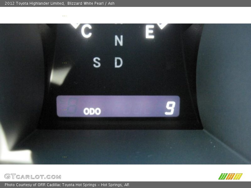 Blizzard White Pearl / Ash 2012 Toyota Highlander Limited