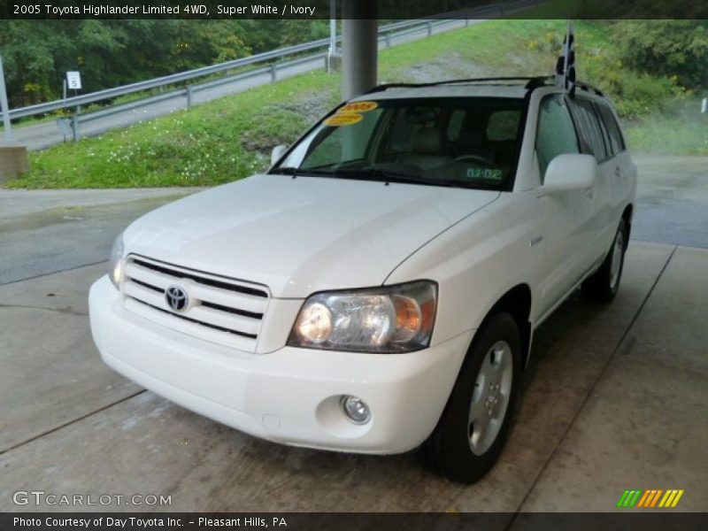 Super White / Ivory 2005 Toyota Highlander Limited 4WD