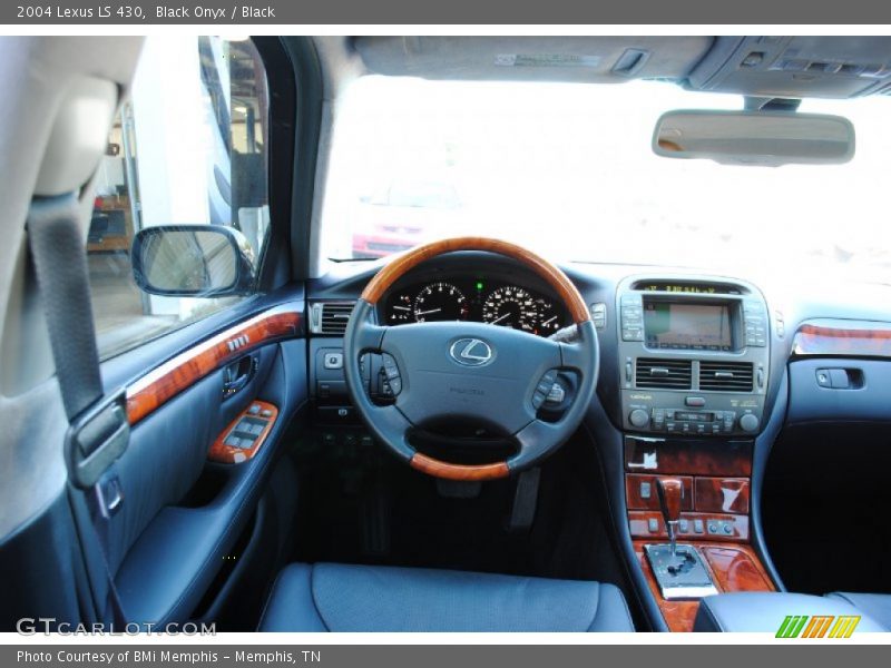 Black Onyx / Black 2004 Lexus LS 430