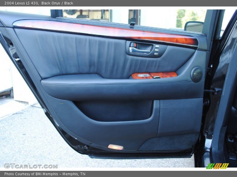 Black Onyx / Black 2004 Lexus LS 430